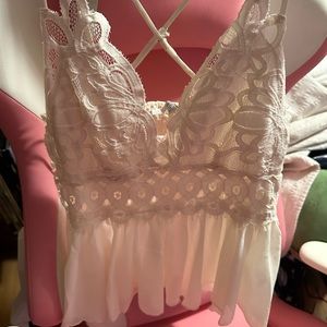 Women’s beige crisscross back tank top